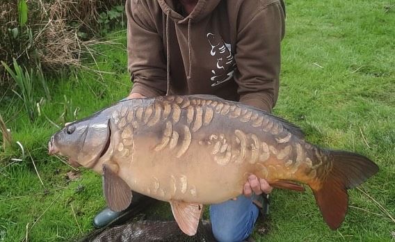 Cabin-with-fishing-shropshire